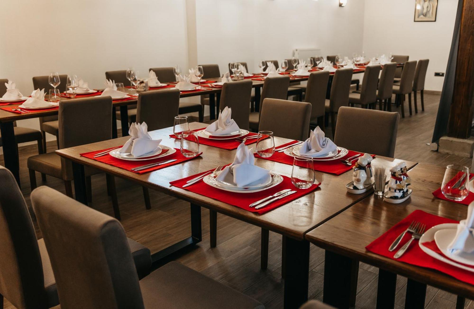Pansion Mihica Dvori Hotel Babina Greda Ngoại thất bức ảnh