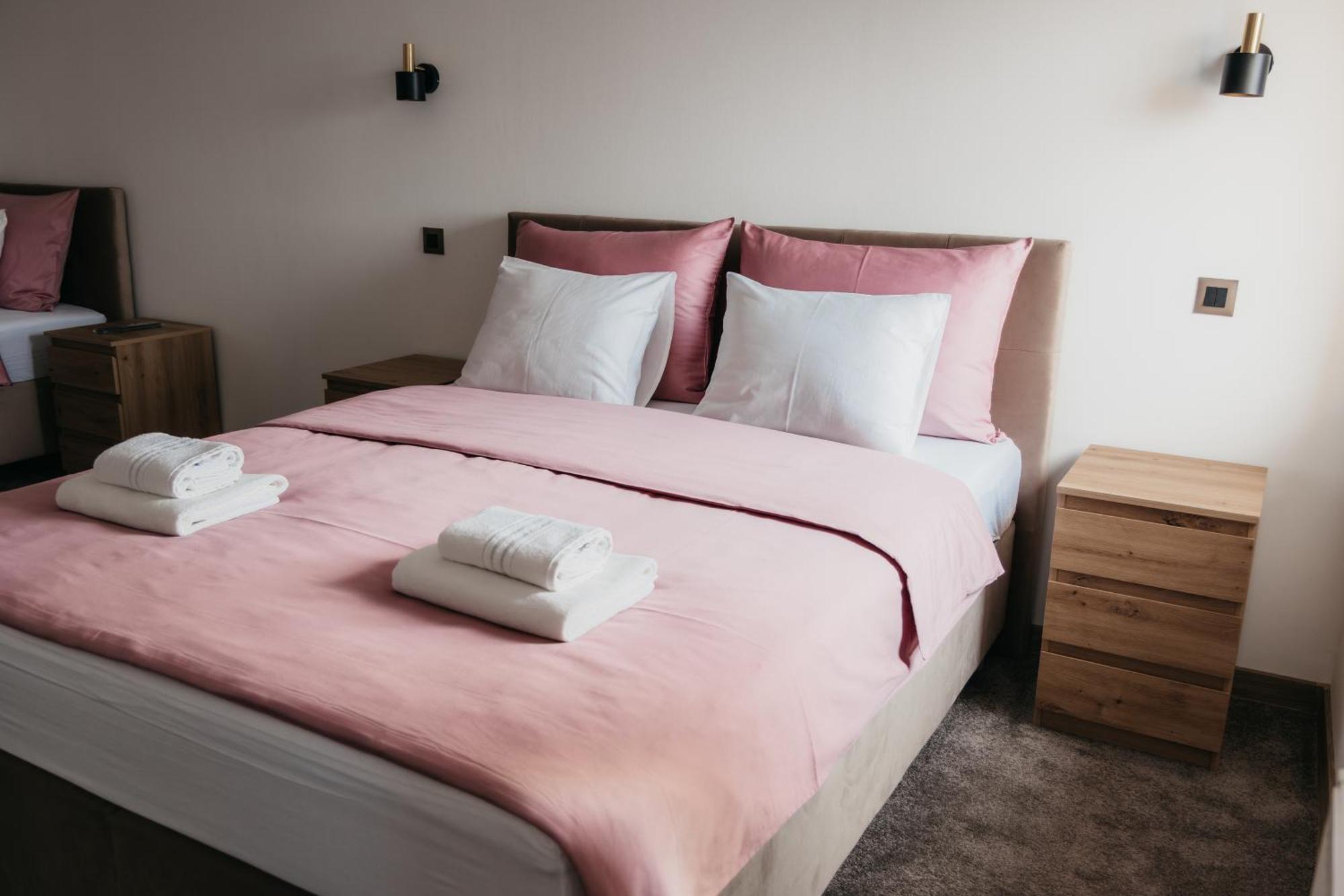 Pansion Mihica Dvori Hotel Babina Greda Ngoại thất bức ảnh