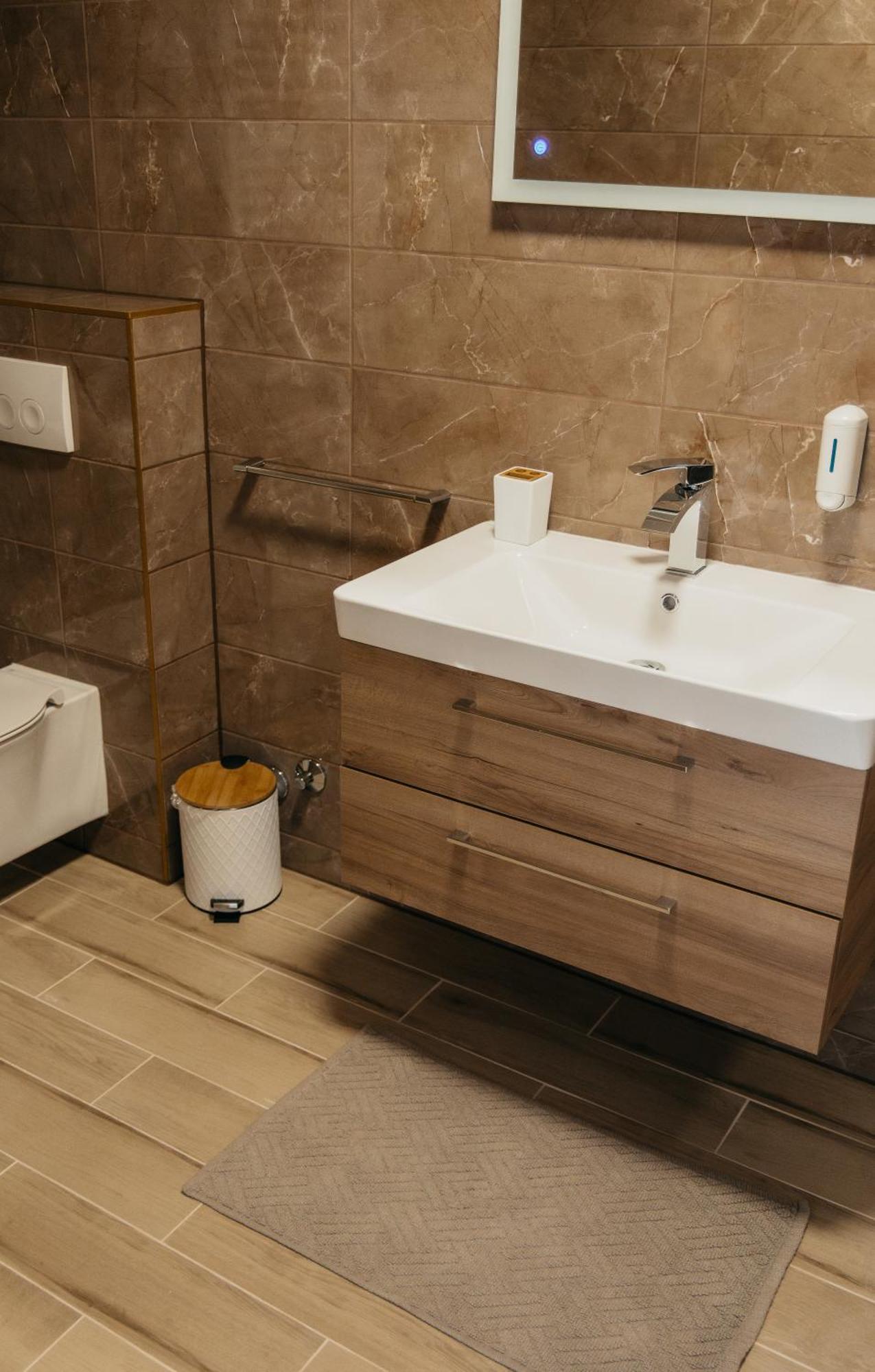 Pansion Mihica Dvori Hotel Babina Greda Ngoại thất bức ảnh